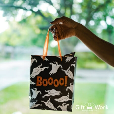 Halloween gift bag - Halloween-themed gift bag